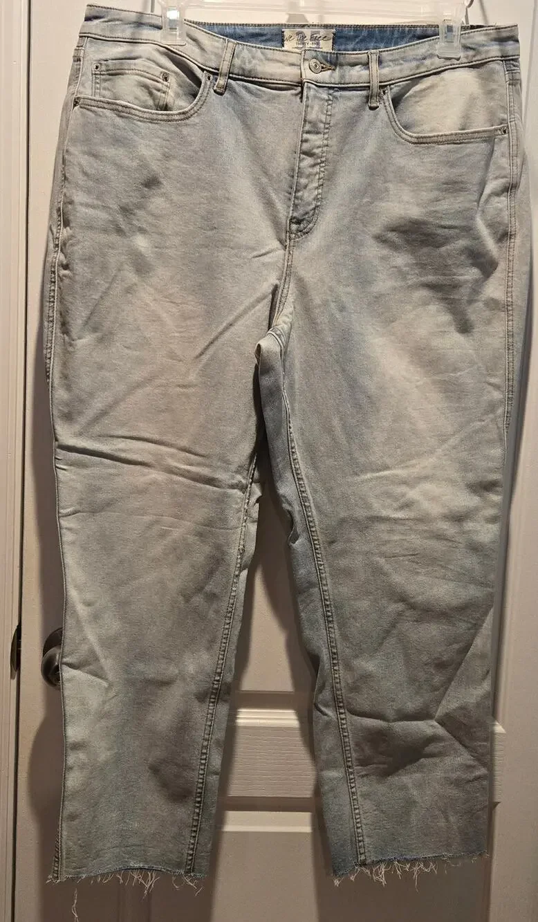 Free People We the Free Curvy jeans sz 35 light wash